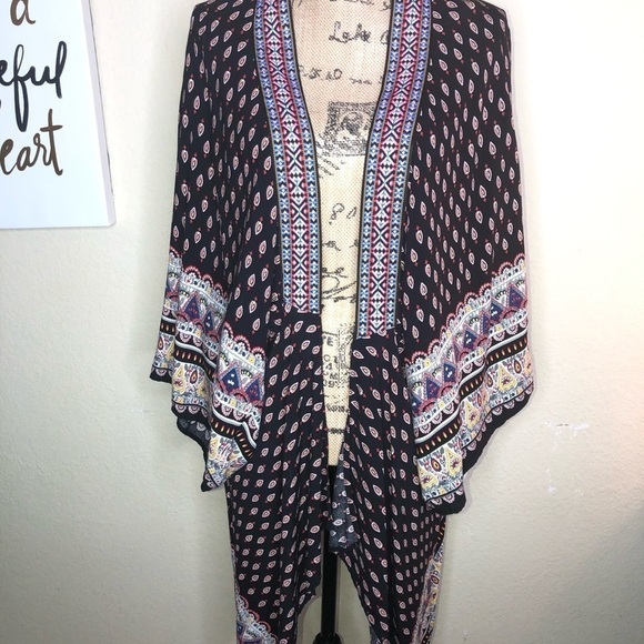 Entro Embroidered Black with Multicolored Kimono Asymmetrical Hemline Size Small - Picture 1 of 8